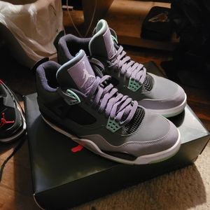 Aj4 green glow